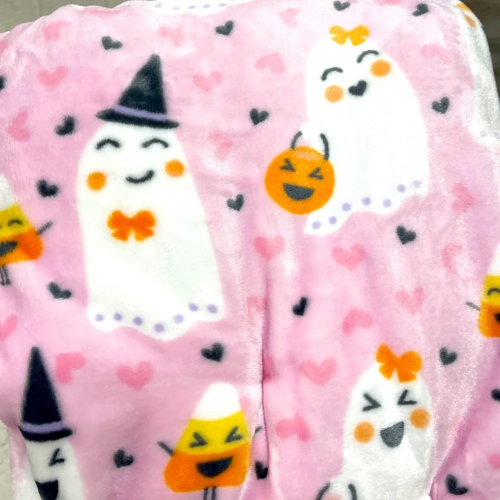 Pink Halloween Ghost Witches w/Candy Corn & Hearts 👻 throw plush blanket NWT